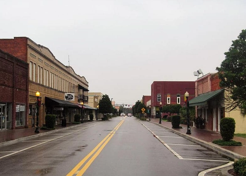 Scenic countryside and citrus groves near Wauchula, one of the peaceful Tourist spots in Arcadia, Florida region.